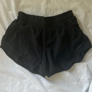 lulu lemon hotty hots- size 0